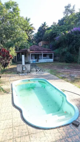 Chácara 2.500m² à venda em Dois Irmãos Anchieta ES com casa, piscina, córrego e poço artes