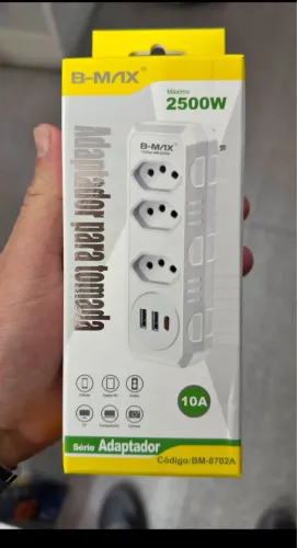 Adaptador Tomada Cubo B-Max 3 Saídas + 2 USB e 1 Tipo-C Turbo Novo