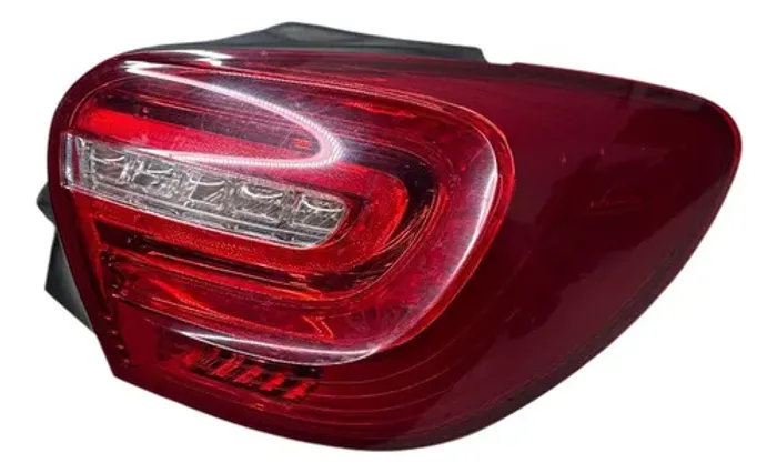 Lanterna Direita Mercedes A200 2013 A 2016  Vermelho Direito/passageiro