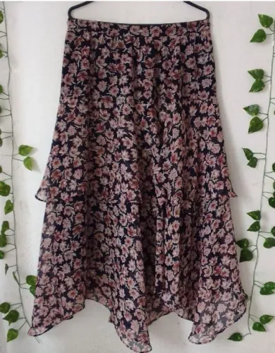 Saia midi estampa floral - Loft