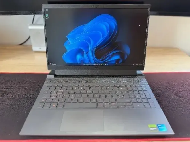 Dell G15 5530 Gamer i5-13450HX RTX 3050 6GB 16GB DDR5