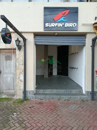 Ponto para locação Av. Iperoig em Ubatuba - em frente ao centro de eventos!