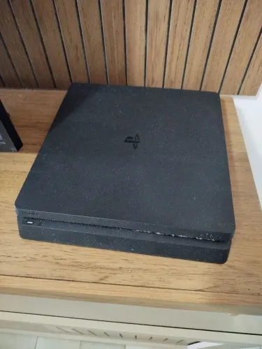 PS4 slim conservado extra