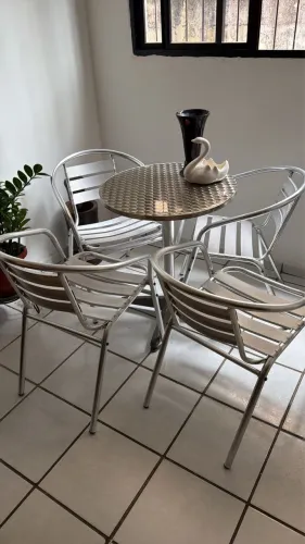 Venda de móveis seminovos 