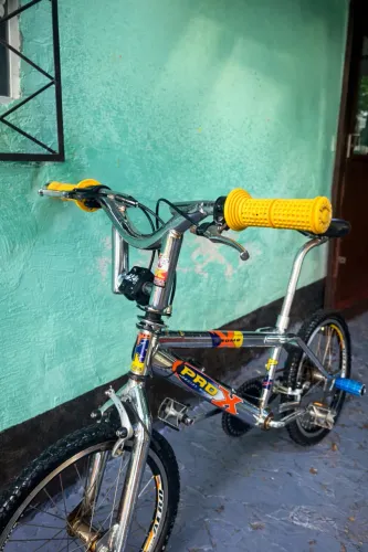 BMX PRO X CROMADA OPORTUNIDADE 