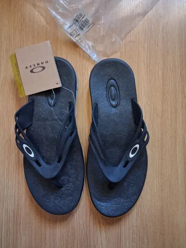 Chinelo Oakley Killer Point II