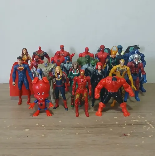 Bonecos Marvel e Dc bootlegs Lote. Leia a descrição!