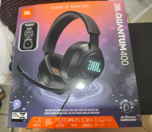 Headphone JBL novo, sem uso, caixa aberta