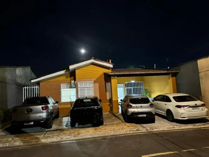 VENDO CASA DE CONDOMINIO FECHADO MARCOS PEDREIRO