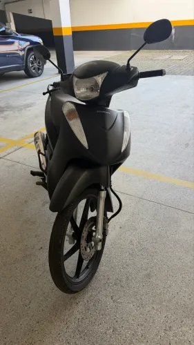 Vendo Honda biz EX Preta 2015 Flex