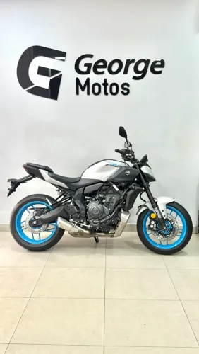 Yamaha MT 07 Connect