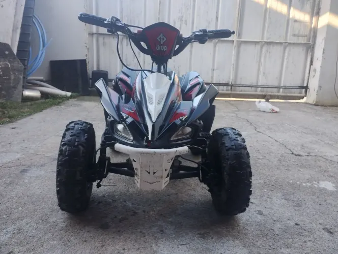Quadriciclo elétrico infantil 1000w