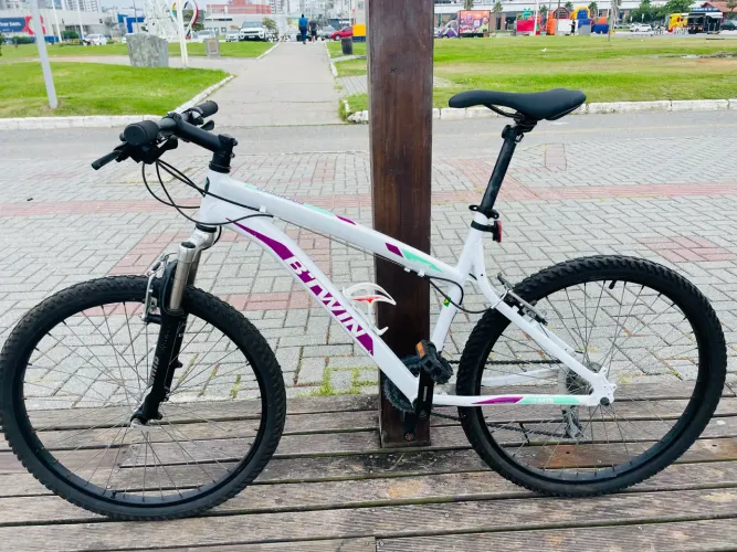 Bicicleta B?Twin Rockrider 340 AluFRAME - Muito Conservada