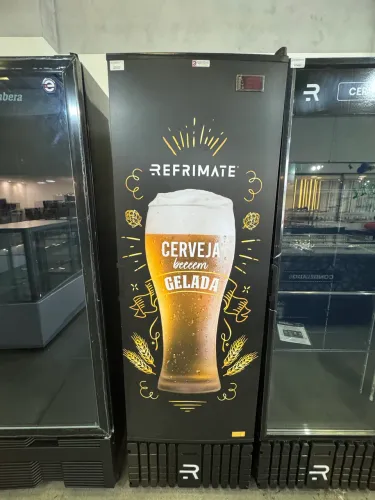 Cervejeira porta adesivada 570 litros nova com garantia
