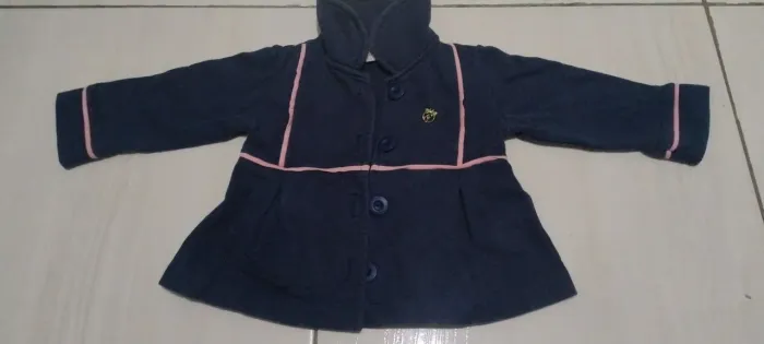 Jaqueta casaco cor azul marinho tamanho BG menina bebê, moda inverno