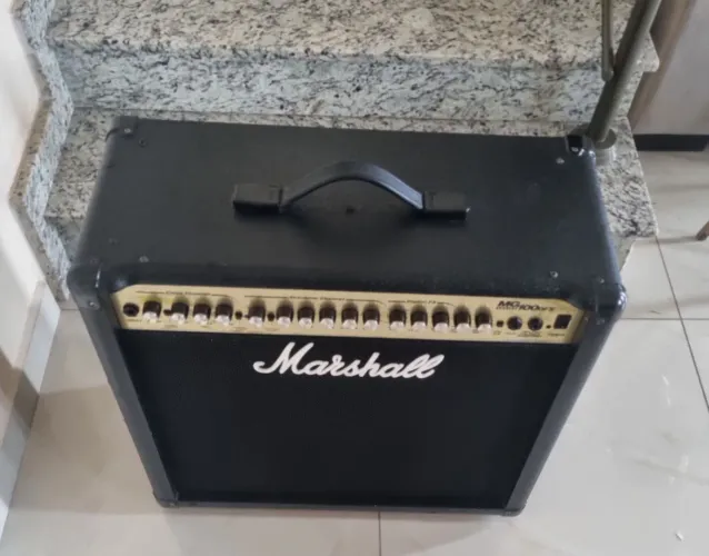 Marshall mg100dfx