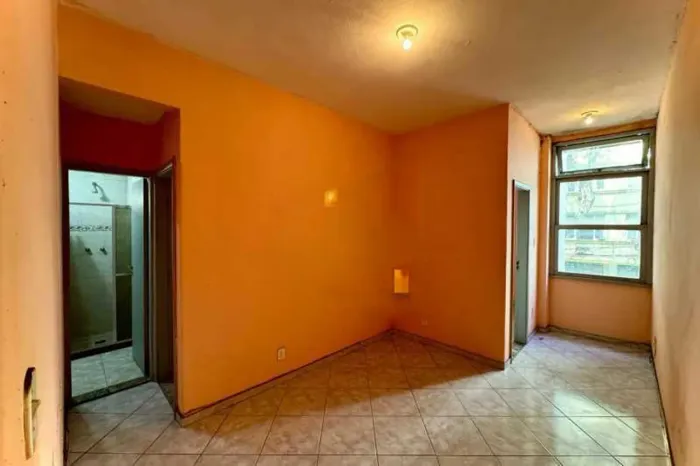 Apartamento - / Residencial / Catete