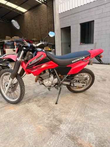 Honda XR 250 TORNADO ano 2003