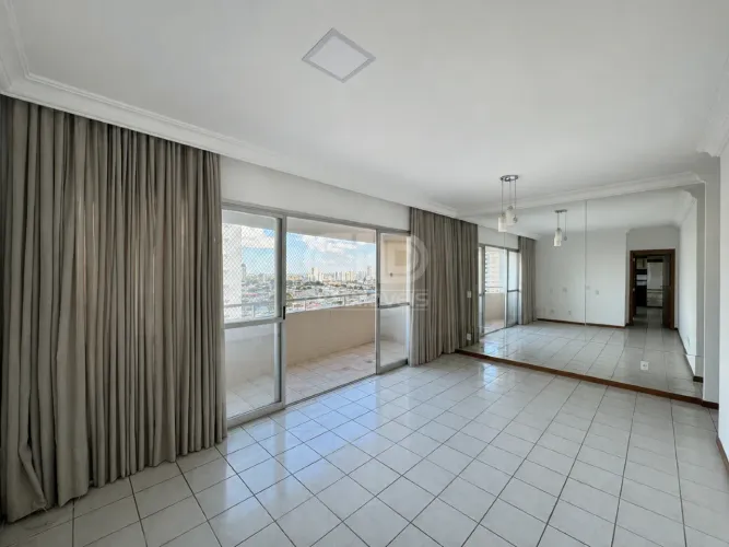 Apartamento com 3 Quartos no Edifício Miami Gardens