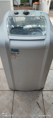 Máquina de lavar roupa semi nova