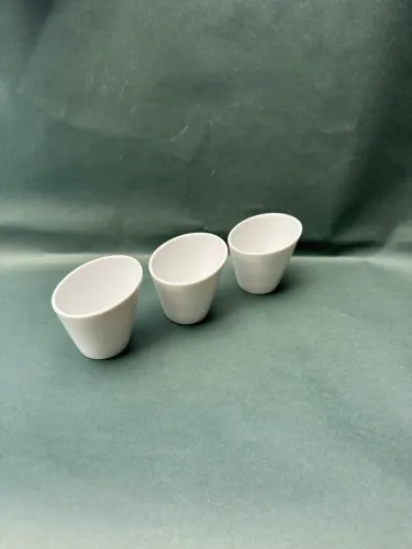 3 Mini Molheiras Porcelana Branca
