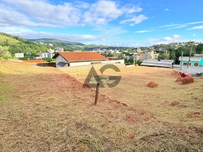 Terreno | 365,80m² | Vista Espetacular | Terreno Plano | Rua Nossa Sr.ª das Brotas | em Se