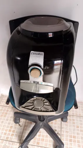 VENDO UM GELAGUA ESMALTEC MODELO ATUAL
