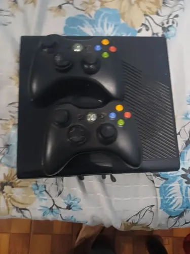 Xbox 360 4gb com kinect