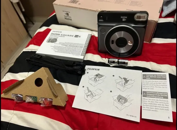 Instax Square SQ6 Graphite Gray + Kit de Acessórios |