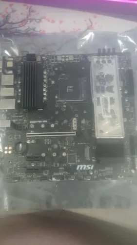 B550M Pro-VDH - Travada no LED DE DRAM