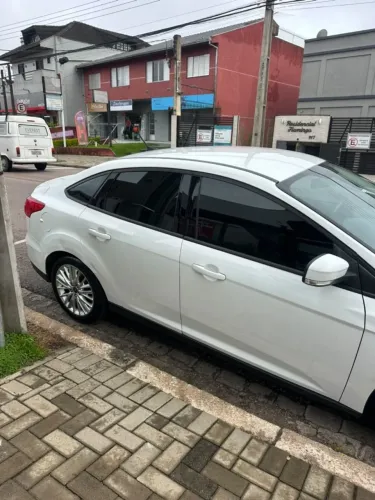 Ford Focus Fastback Se/se Plus 2.0 Flex Aut. 2017