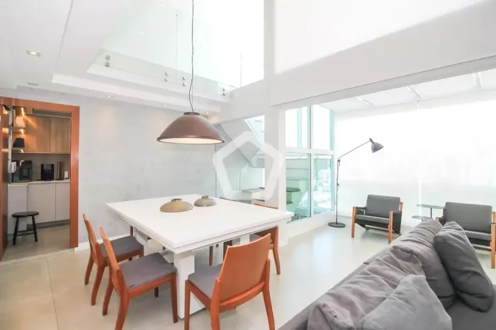 Cobertura de Luxo em Vila Romana - R$ 2.600.000