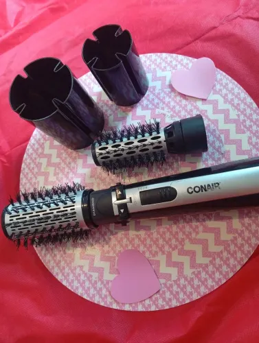Escova Secadora Rotativa Conair Diamond Rotating 900W - Completa!