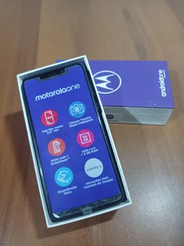 Celular moto one