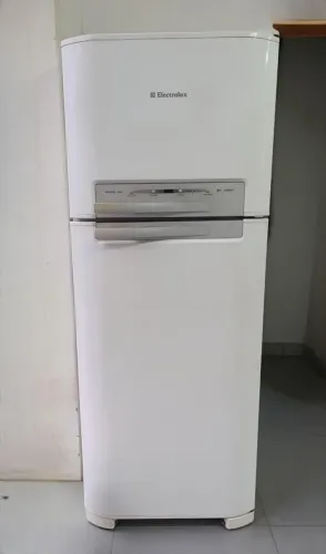 Geladeira Eletrolux Frost Free DF46 | 402 Litros | 220v