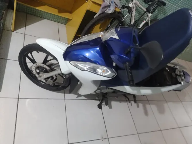 Moto biz ,vendo urgente
