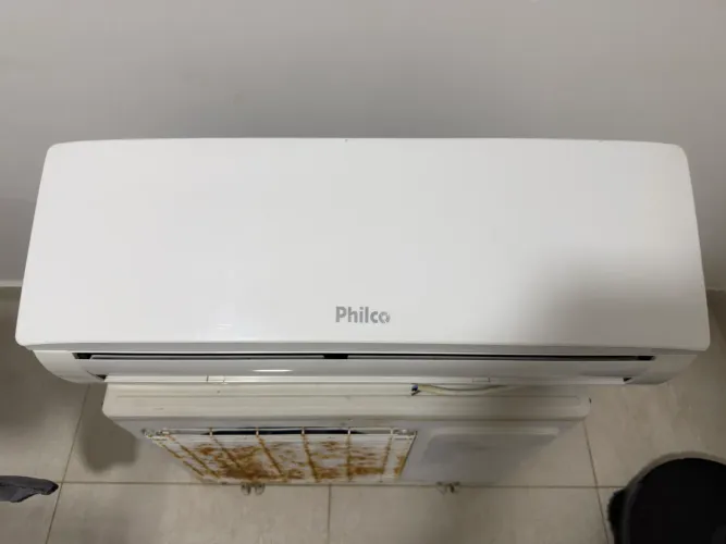 Ar condicionado inverter com defeito 