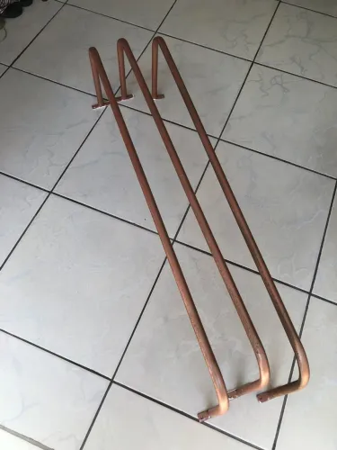 ARARA DE ROUPAS