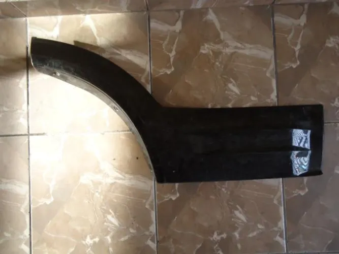 Moldura porta traseira direita pajero full mitsubishi