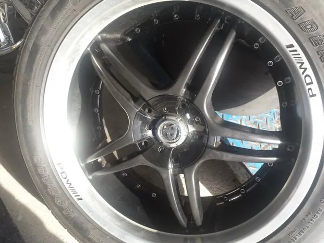 Roda aro 20 PDW Optic Z com borda diamantada taluda Honda New Civic 5X114 