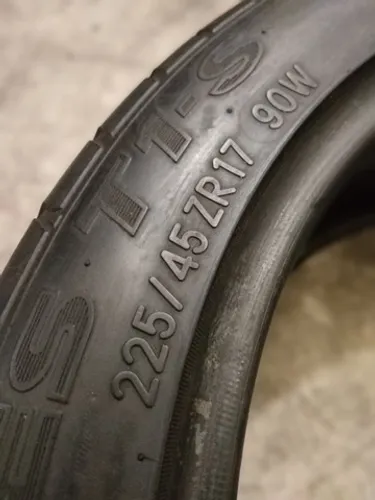Pneu Usado Seminovo JG03 225/45 17 Toyo Proxes T1 S 4