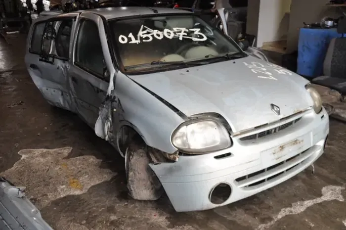 Caixa de Cambio Renault Clio 1.0 16V Ano 2001
