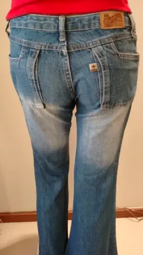 Calça Jeans,  marca Bivik,  modelo jeanswear  100% algodão,  tamanho 38.  Produzida no Bra