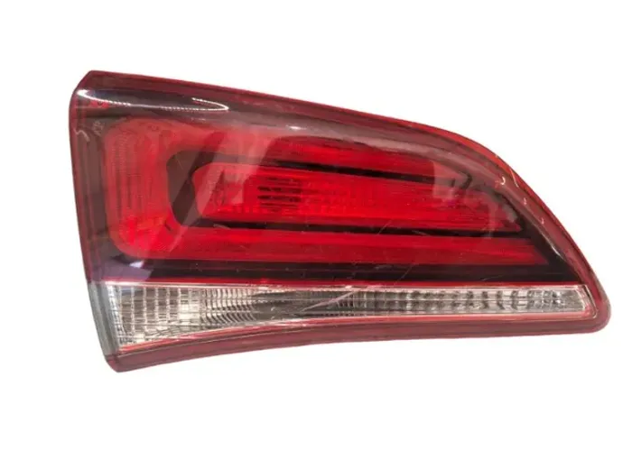 Lanterna tampa traseira HB20 2016 l.d com detalhes