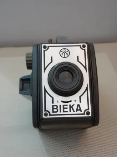 Câmera Fotográfica Analógica modelo BIEKA DFV