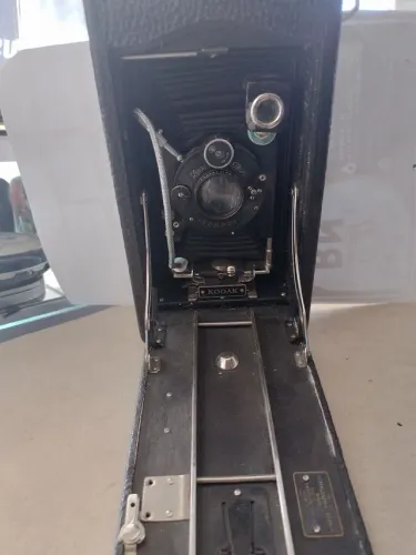Maquina fotográfica kodak de fole 1920