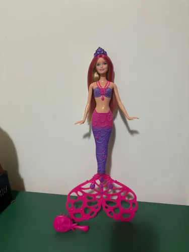 Barbie sereia bolhas mágicas