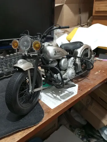 Motocicleta escada 1:10 indian 