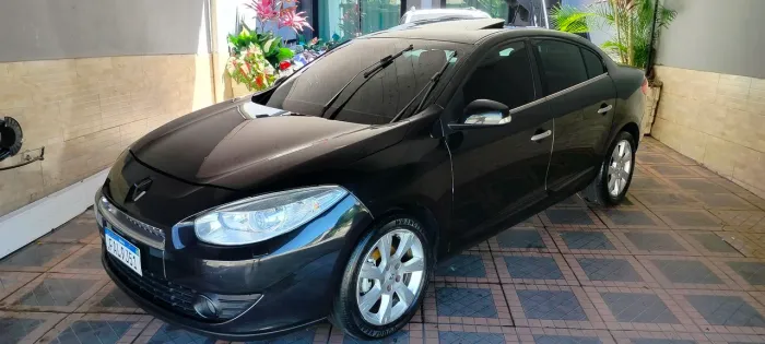 Renault Fluence Sedan Privilège 2.0 16V Flex AUT 2012