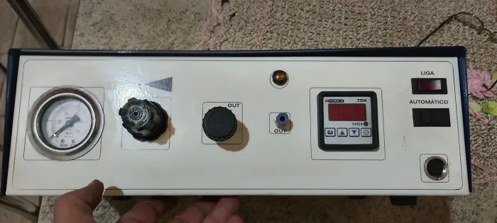Máquina aplicador de resina